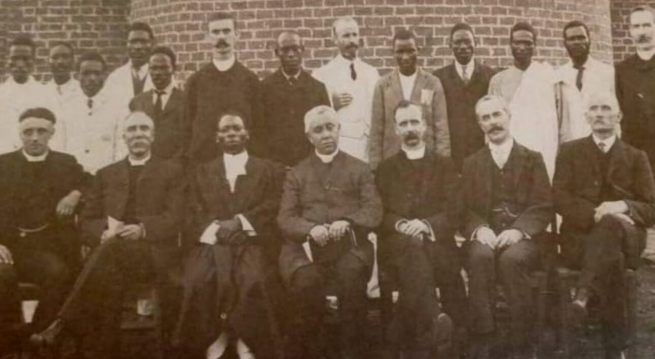Presbyterian ministers and elders in a group portrait at the ordination of Harry Kambwiri Matecheta.
